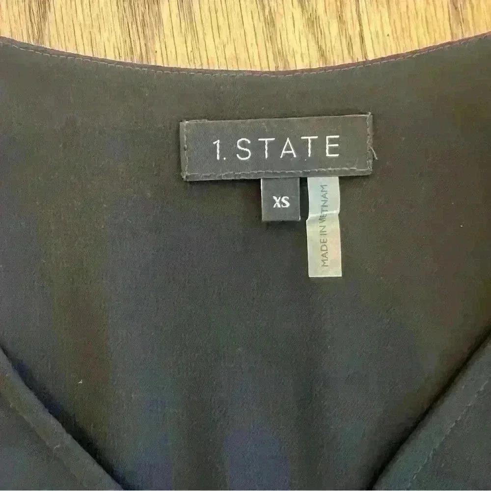 NWT 1. State Women’s Smocked Detail Button Up Blouse in Black Size X-Small - Picture 8 of 12
